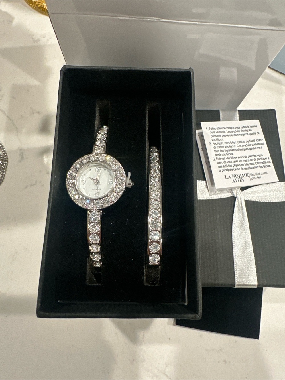 Vintage Avon Diamanté Silver Tone Bracelet Watch set.new In Original Box 2008